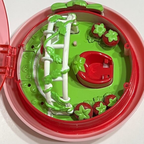 Strawberry Shortcake Berry Cute Go-Hats Wheels Toy with Doll Bandai Vintage - Picture 6 of 9